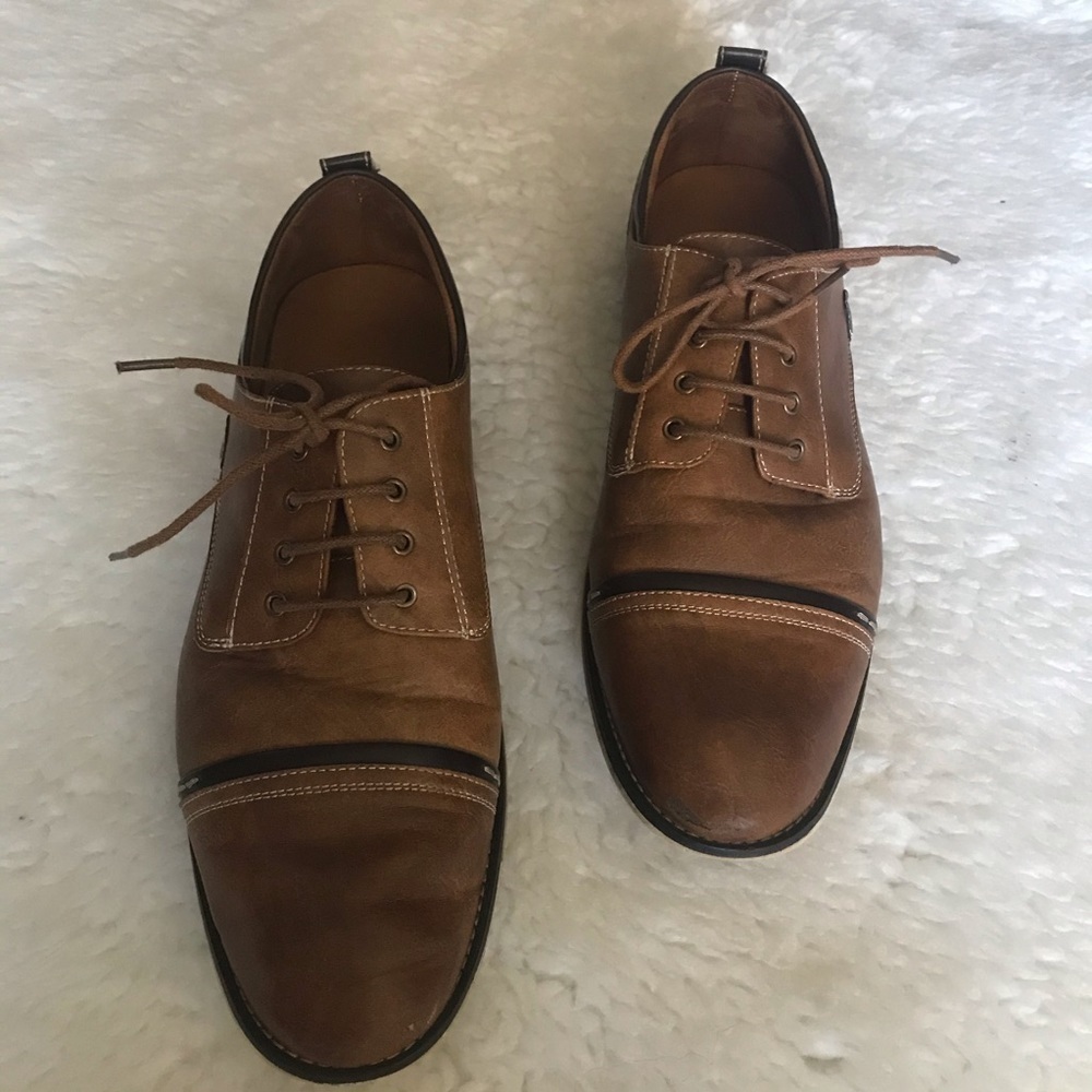 Ferro Aldo Men’s Leather Oxfords shoes size 11